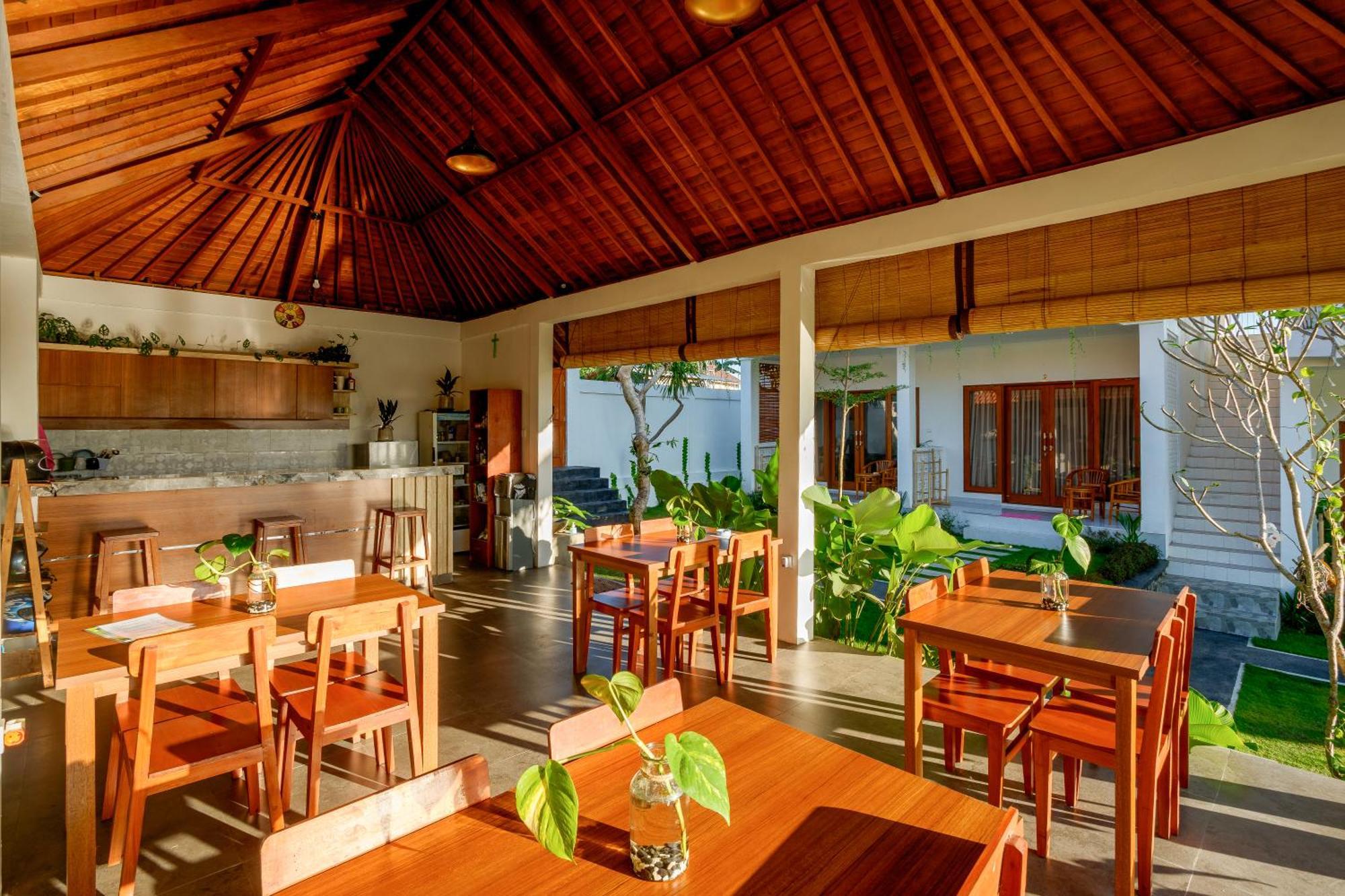 Eden Guest House Canggu Экстерьер фото